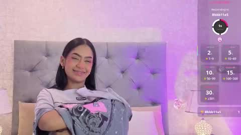 Snapshot of chloemoon10 chatting on 20, 3, 2026 C H L O E M O O N online show from 20, 3, 2026