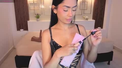 Chloe Moon online show from 12, 10, 2025