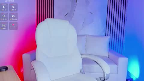 Snapshot of chloeparkss_ chatting on 17, 12, 2025 Chloe online show from 17, 12, 2025