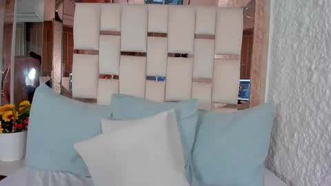 Chloe  online show from 13, 11, 2025