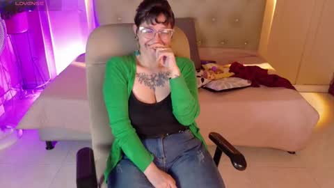 Chloe rosse online show from 22, 10, 2025