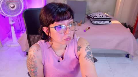 Chloe rosse online show from 9, 5, 2026