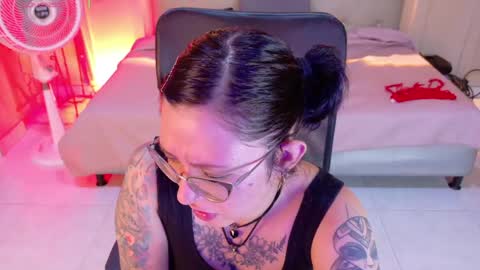 Chloe rosse online show from 15, 5, 2026