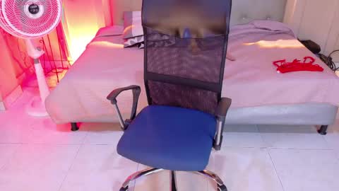 Chloe rosse online show from 15, 5, 2026