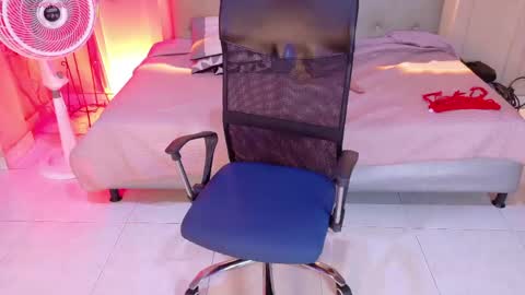Chloe rosse online show from 15, 5, 2026