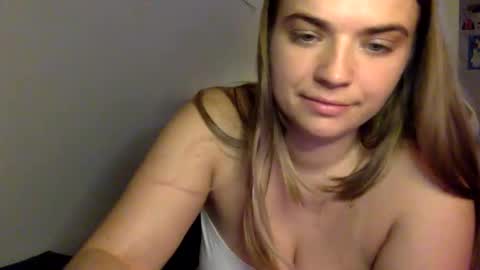 Snapshot of chloesays chatting on 10, 1, 2026 Chloe Lane online show from 10, 1, 2026