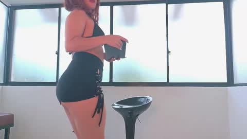 Snapshot of chloestonne_ chatting on 24, 9, 2025 C H L O E online show from 24, 9, 2025
