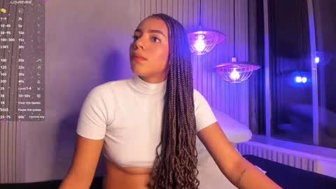 CHLOE  online show from 14, 12, 2024