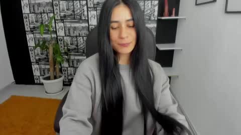 ChloeTurner  online show from 12, 12, 2024