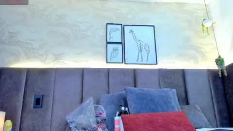 Snapshot of chlooee_ chatting on 6, 10, 2025 Chlooe online show from 6, 10, 2025
