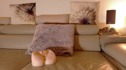 chlover855 online show from 16, 4, 2026