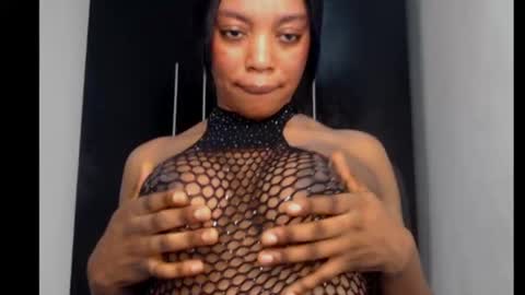 Snapshot of choco_chocox chatting on 11, 12, 2024 ESTHER online show from 11, 12, 2024