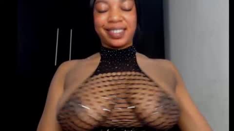 Snapshot of choco_chocox chatting on 12, 12, 2024 ESTHER online show from 12, 12, 2024