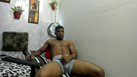 Snapshot of choco_hornyx18 chatting on 20, 10, 2025 Choco online show from 20, 10, 2025