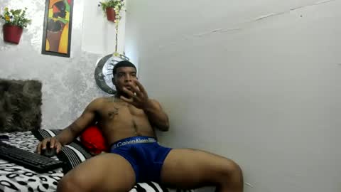 Snapshot of choco_hornyx18 chatting on 21, 10, 2025 Choco online show from 21, 10, 2025