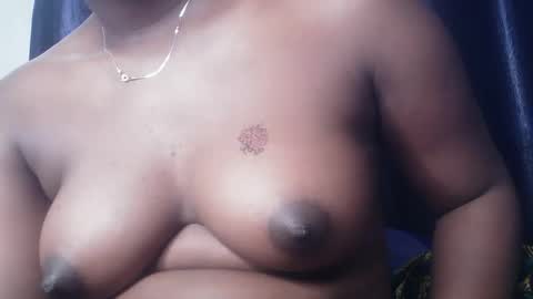 chocoslut22 online show from 21, 12, 2025