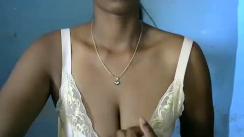 Snapshot of choe03 chatting on 4, 10, 2025 choe03 online show from 4, 10, 2025