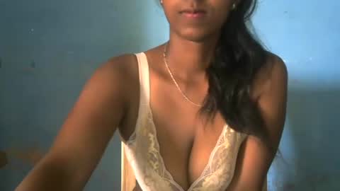 Snapshot of choe03 chatting on 5, 11, 2025 choe03 online show from 5, 11, 2025