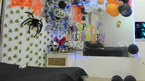 Snapshot of choreythaiylor chatting on 22, 10, 2025 Chorey Thaylor online show from 22, 10, 2025