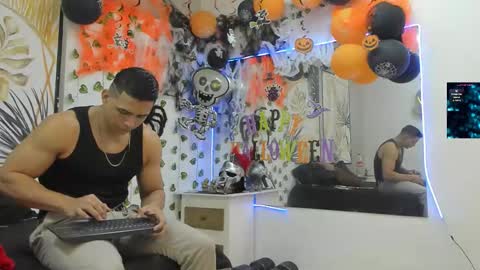 Snapshot of choreythaiylor chatting on 26, 10, 2025 Chorey Thaylor online show from 26, 10, 2025
