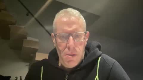 choupipat1 online show from 17, 12, 2025