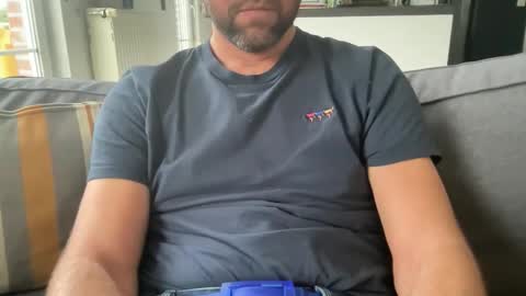 Snapshot of chris13abcd chatting on 2, 12, 2025 chris13abcd online show from 2, 12, 2025