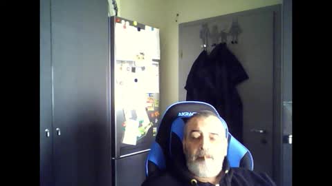 Chris online show from 17, 9, 2025