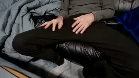 chris526520 online show from 6, 1, 2025