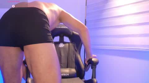 Snapshot of chris_argent chatting on 24, 10, 2025 Chris Argent online show from 24, 10, 2025