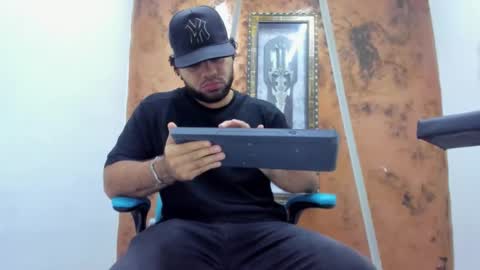 chris_evans00 online show from 5, 2, 2026