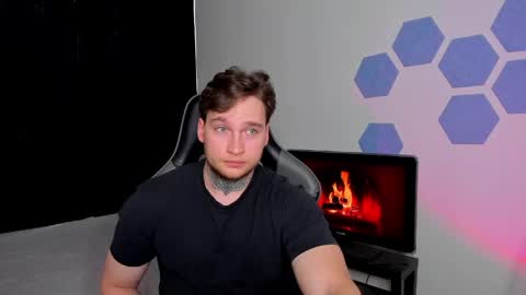 Chris Tyson online show from 12, 5, 2026