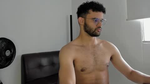 Snapshot of chrisandrew_ chatting on 16, 9, 2025 Im Chirs IM MODEL INDEPENDT online show from 16, 9, 2025