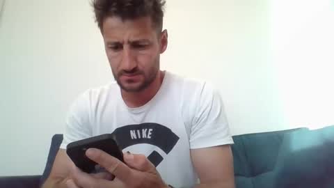chrisaron online show from 27, 4, 2026