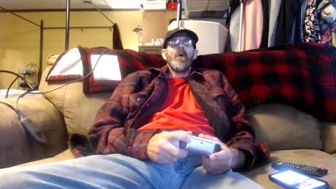 Snapshot of chrisintn chatting on 8, 10, 2025 chrisintn online show from 8, 10, 2025