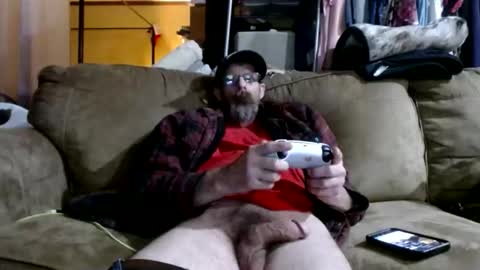 Snapshot of chrisintn chatting on 17, 4, 2026 chrisintn online show from 17, 4, 2026