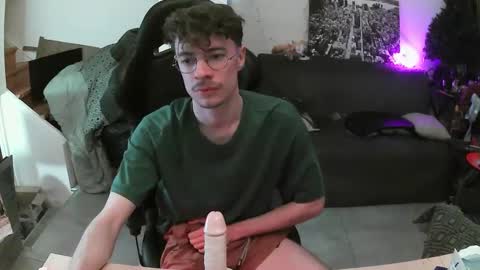 Snapshot of chrisisnaughty chatting on 4, 1, 2025 Chris online show from 4, 1, 2025