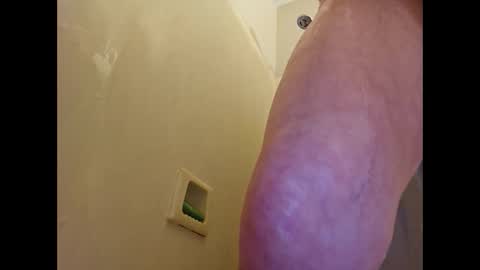 Snapshot of chrispycum chatting on 19, 2, 2025 Chris online show from 19, 2, 2025