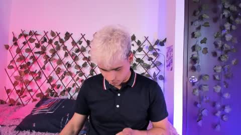 Snapshot of chriss_wg_ chatting on 1, 4, 2026 Christian Wang online show from 1, 4, 2026