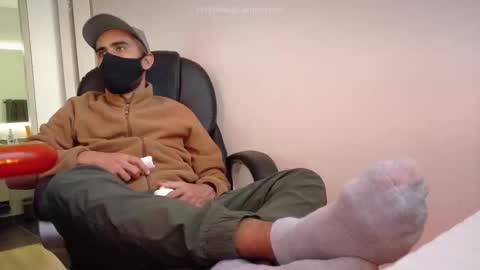 Snapshot of chrissmithin5 chatting on 1, 10, 2025 Cardamomo online show from 1, 10, 2025