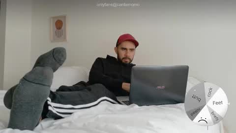 Snapshot of chrissmithin5 chatting on 23, 11, 2025 Cardamomo online show from 23, 11, 2025