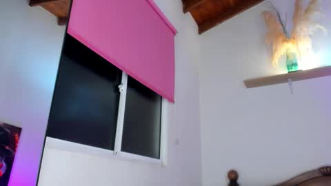 Hi dont forguet to follow me    online show from 16, 10, 2025