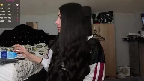 Snapshot of chrisstop18 chatting on 15, 4, 2026 Chrissy online show from 15, 4, 2026