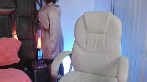 Christal online show from 7, 3, 2025