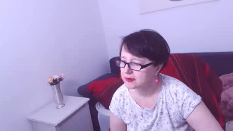 Christa online show from 8, 12, 2024
