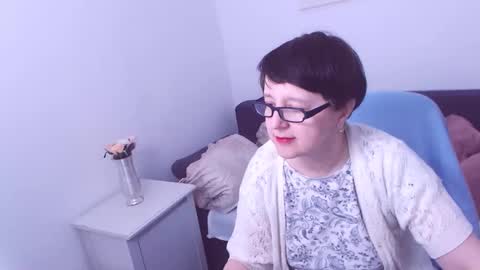 Christa online show from 12, 12, 2024