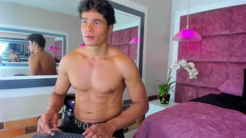 Snapshot of christian_musclet4 chatting on 5, 3, 2025 ---Chistian--- online show from 5, 3, 2025