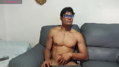 Snapshot of christian_musclet4 chatting on 3, 10, 2025 ---Chistian--- online show from 3, 10, 2025