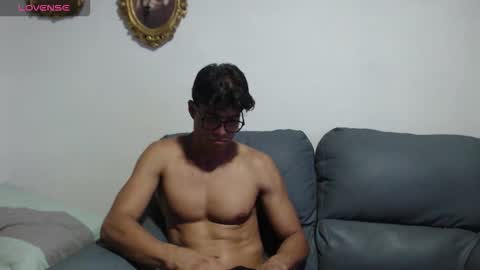 Snapshot of christian_musclet4 chatting on 23, 10, 2025 ---Chistian--- online show from 23, 10, 2025
