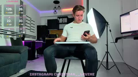 UPVOTE ME ------  ILL DO SOMETHING FOR FREE online show from 9, 2, 2025