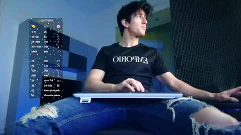 UPVOTE ME ------  ILL DO SOMETHING FOR FREE online show from 6, 5, 2026